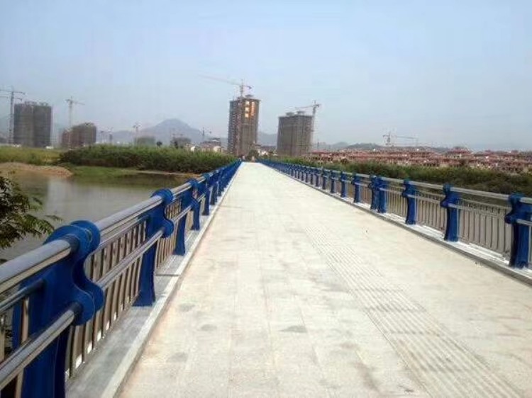 不銹鋼復合管護欄